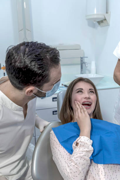 Best Emergency Denture Repair in Altamont, IL